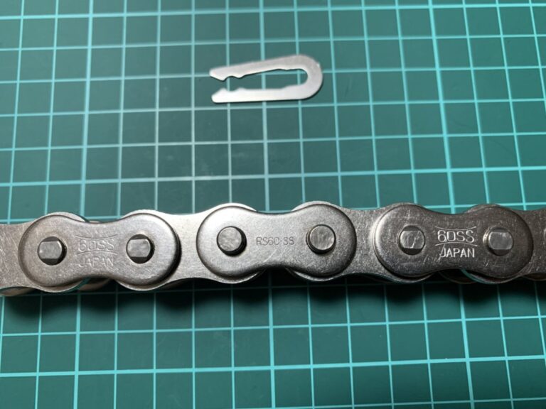 ローラーチェーンの基本｜数え方は？｜注油・連結方法は？｜写真で解説｜